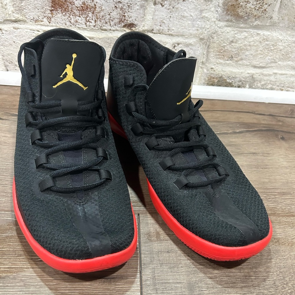 Men’s Jordan’s. Size 11. Black.